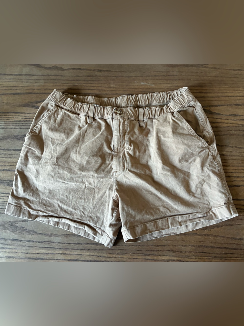 Chubbies Shorts XXL; 4 inch inseam; light brown; waist size 40-42 inch